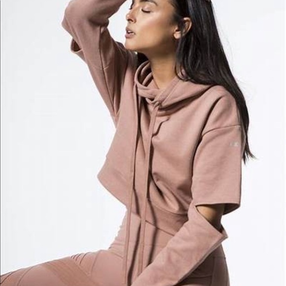 Alo Yoga Peak Hoodie - Picture 1 of 16